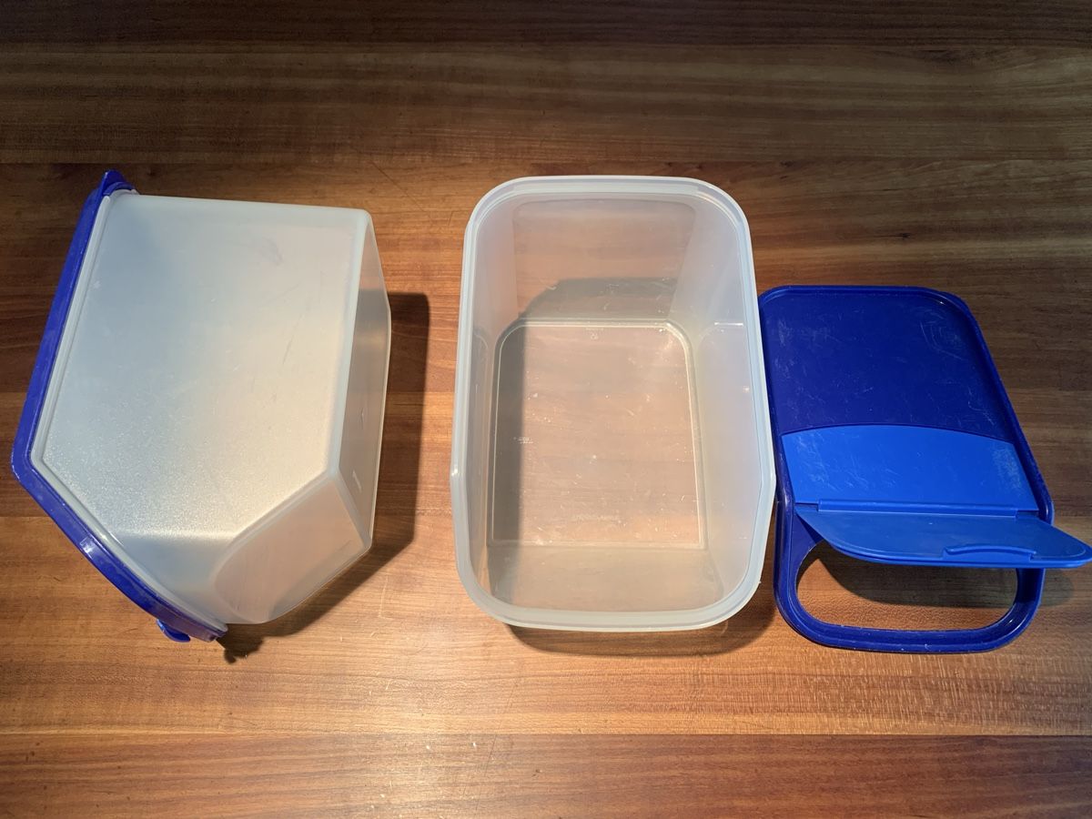 Tupperware Contenitori & Simili: 2 Tupperware – Usato da Udligenswil venduto da Trisha70 2