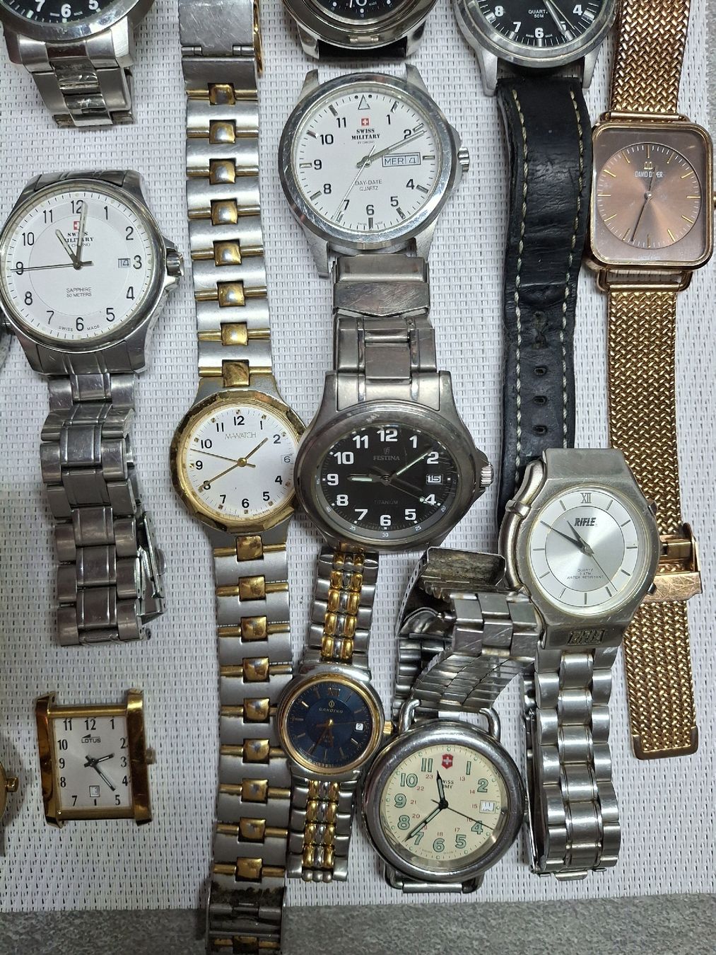 Orologi: Uhrenlot 38,Stk, Ab 1.- Chf. – Difettoso da Reiden venduto da Flomy-72 5