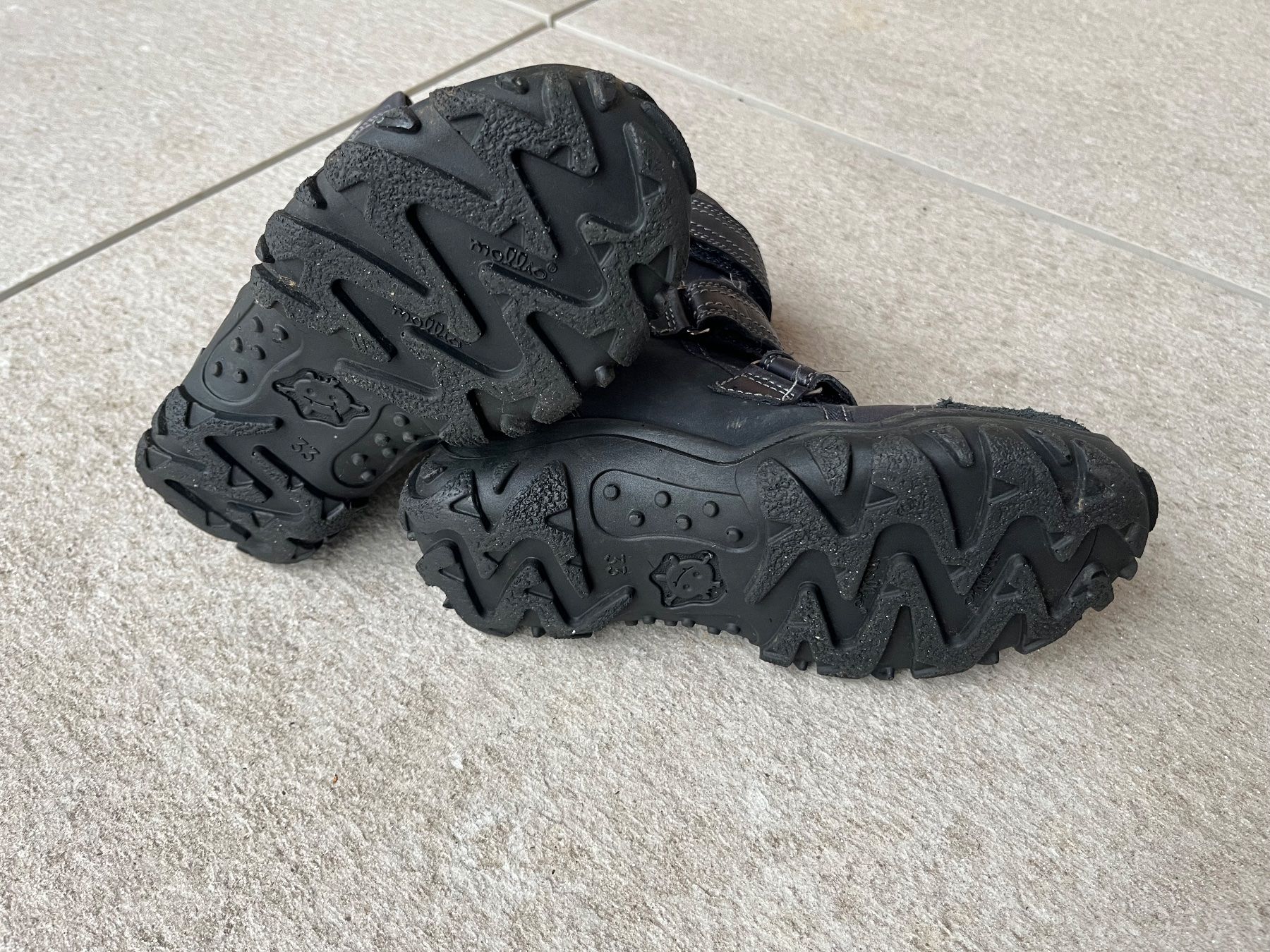 Scarpe per ragazzi: Kinder Winterschuhe, Grösse 33 – Usato da Allenwinden venduto da ana_eis 2