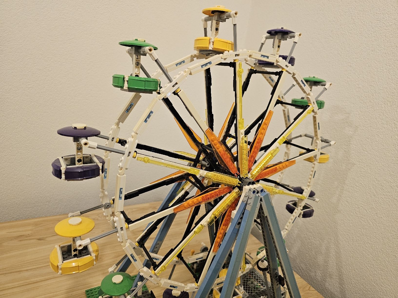 Lego Kit di costruzioni: Lego Creator 10247 - Riesenrad / Ferris Wheel – Usato da Au SG venduto da lar_bx9h 1