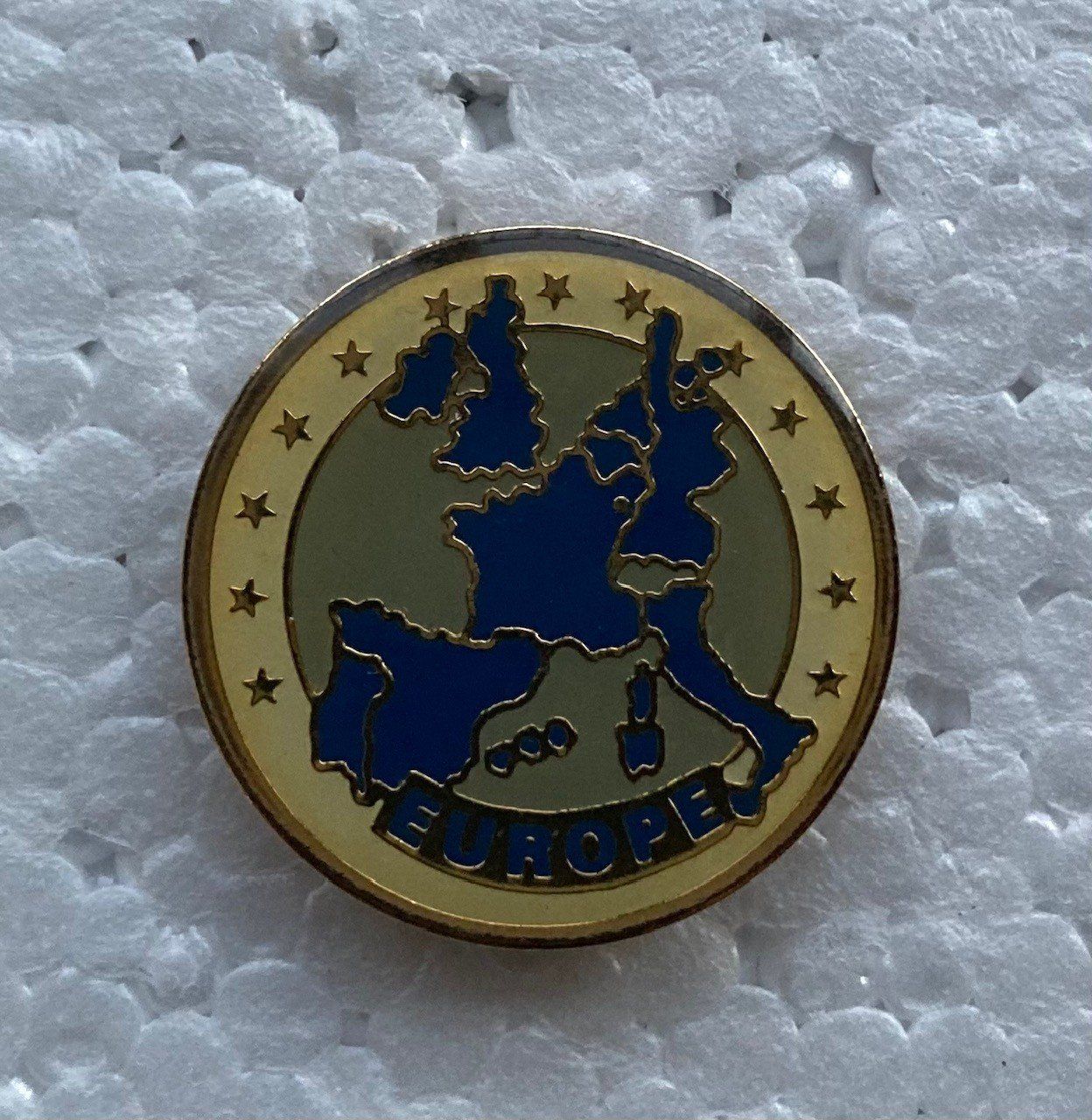 Placchette & Badge: Pin -Europe – Usato da Orselina venduto da Vrenegonde