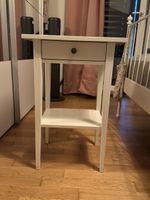 Ikea Hemnes Nachttisch/ Beistelltisch