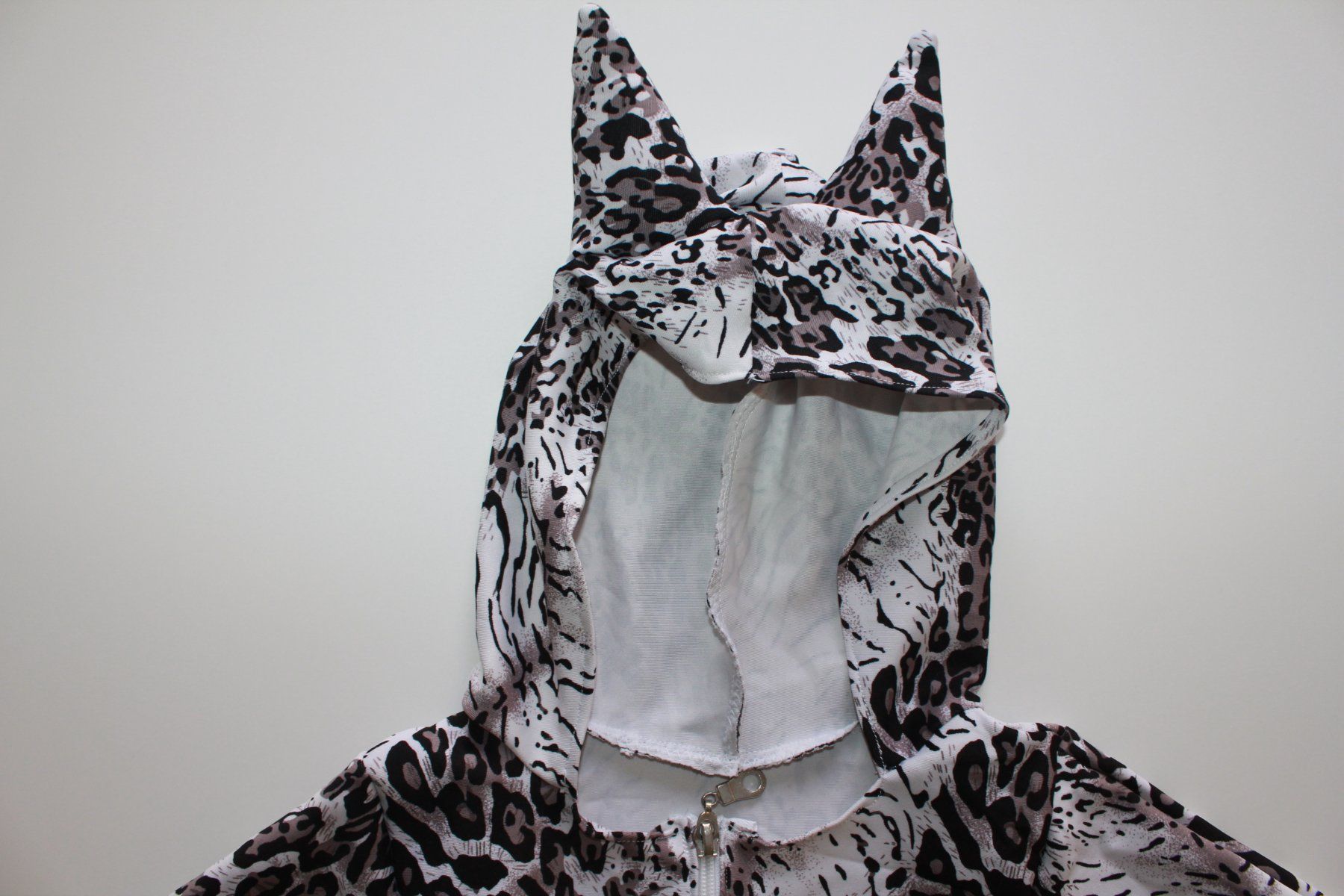 Costumi: Costume léopard /  Leopard    t. 3 - 4 ans – Usato da Peseux venduto da Gilloss 5