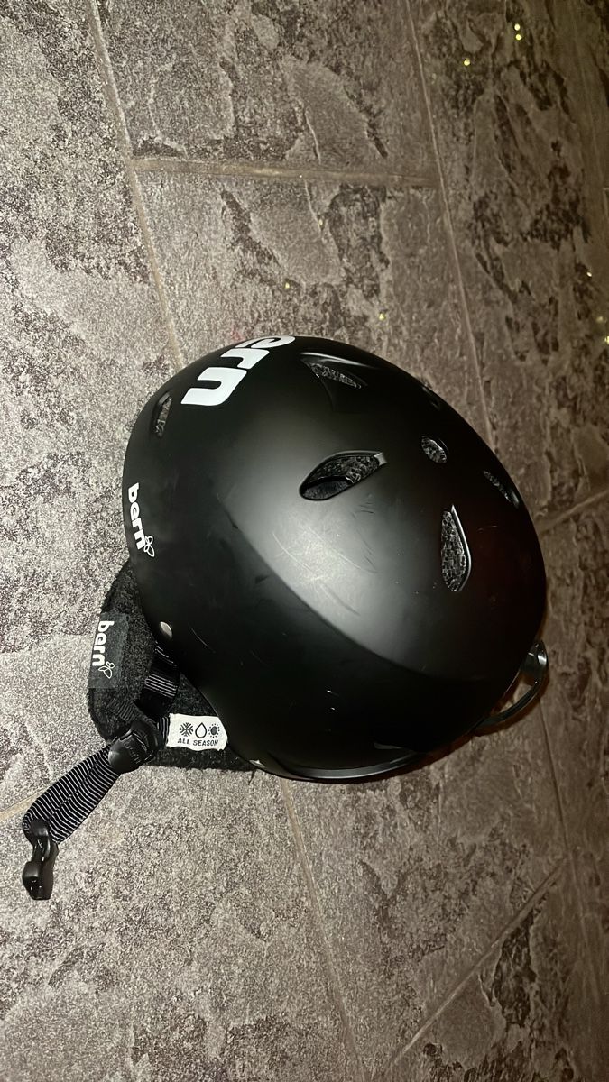 Caschi: Bern All Season Helm, Grösse S – Nuovo (secondo la descrizione) da Studen BE venduto da eli11303