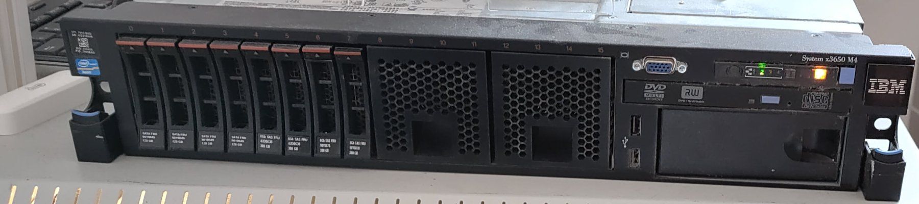IBM Server: IBM x3650 M4- Server mit 144GB RAM – Usato da Ibach venduto da starfounder 1