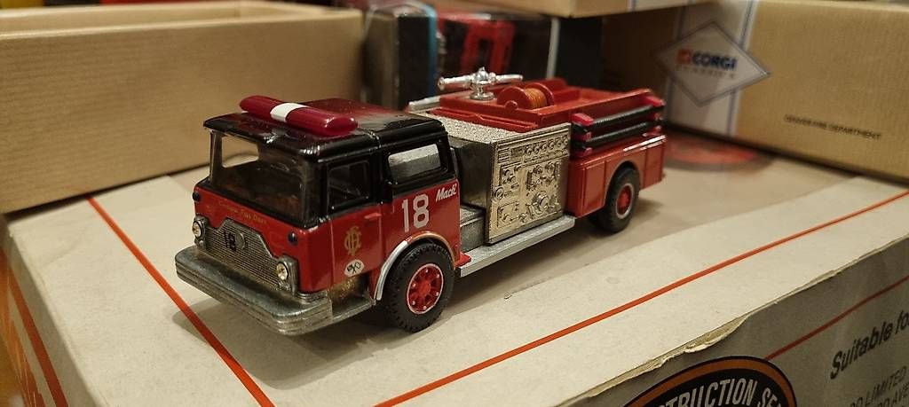 Modellini d'auto: Corgi Feuerwehr – Usato da Landquart venduto da Predi91 3