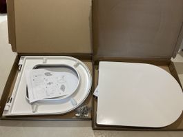 duravit me by starck , toilet seat with soft close