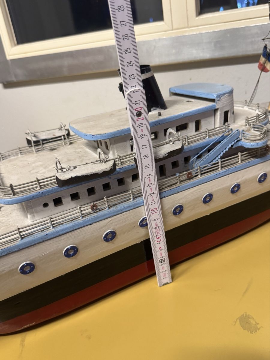 Kit di modellismo & Modellini statici: Schiffsmodell  Holz handgefertigt  – Usato da Schlieren venduto da Freundlich02 9