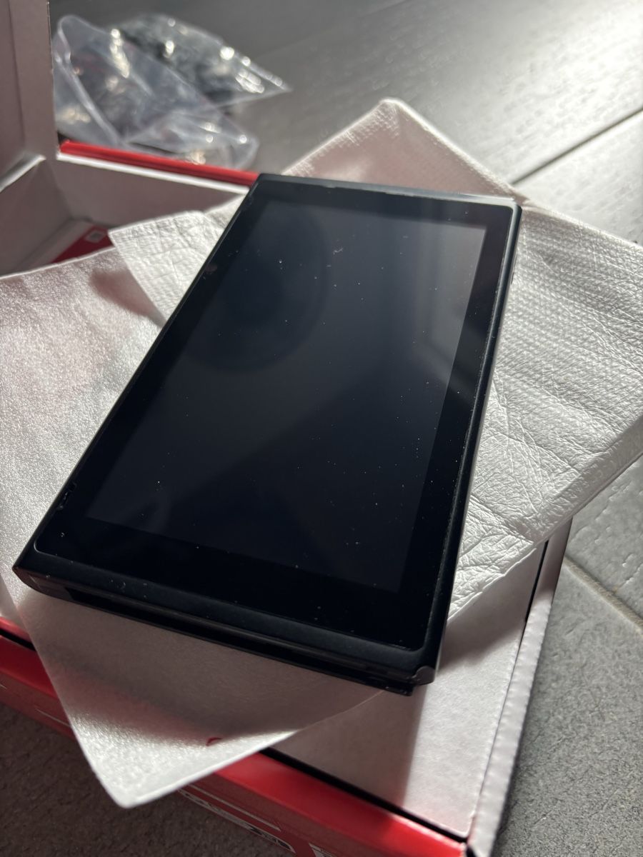 Nintendo Console: Nintendo Switch neu + controller pro – Nuovo e nell'imballaggio originale da Novazzano venduto da aaaaac27 2