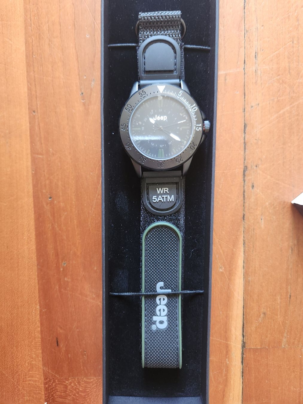 Orologi: montre Jeep neuve – Nuovo e nell'imballaggio originale da Echandens venduto da kimy03