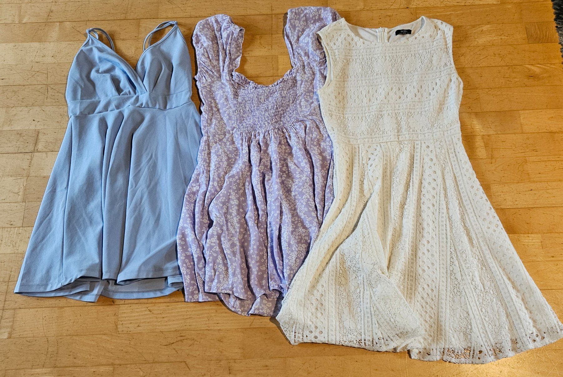 Lotti di vestiti: Damenkleiderset in Grösse M – Usato da Oltingen venduto da Jo76 3
