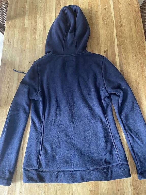 Giacche: Veste UGG avec capuchon  – Usato da Troinex venduto da nadinebmichaelson 1