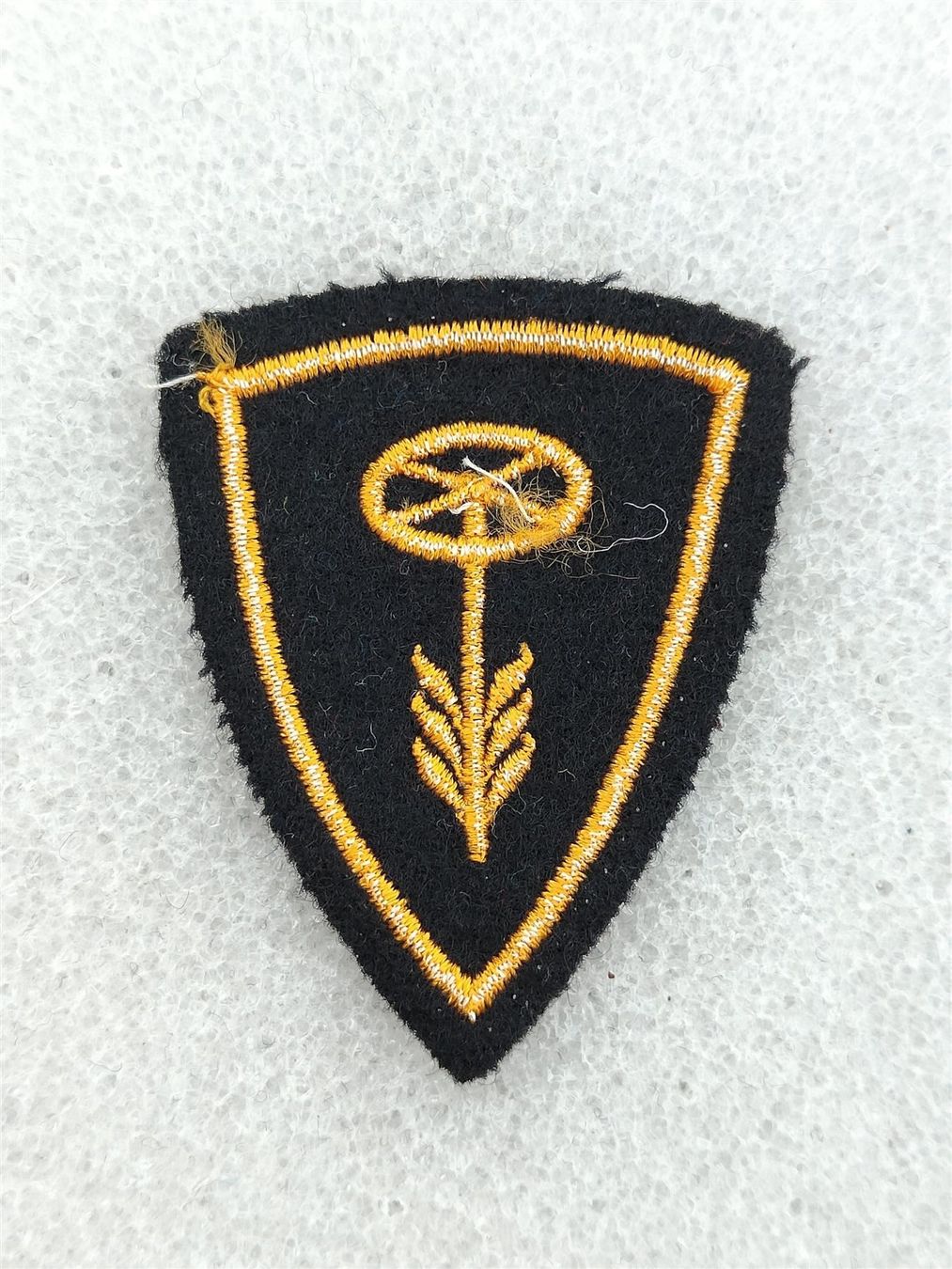 Placchette & Badge: Abzeichen Motorfahrer Ord. 95 Variante 4 – Usato da Bauma venduto da SwissMilitaria 1