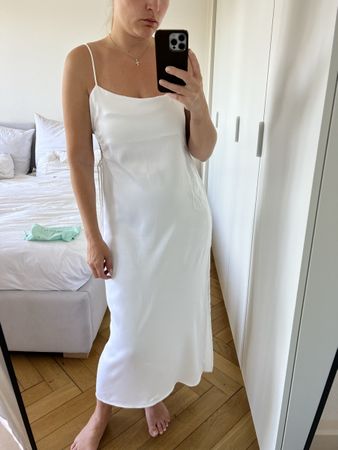 Robe longue Zara blanche satinée