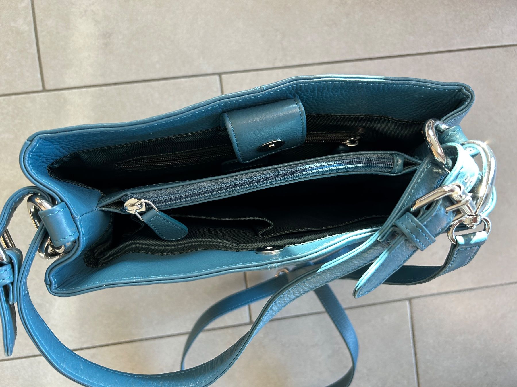 Borse da donna: NIKA Umhängetasche Petrol, Leder – Nuovo (secondo la descrizione) da Uttigen venduto da Telemark72 2