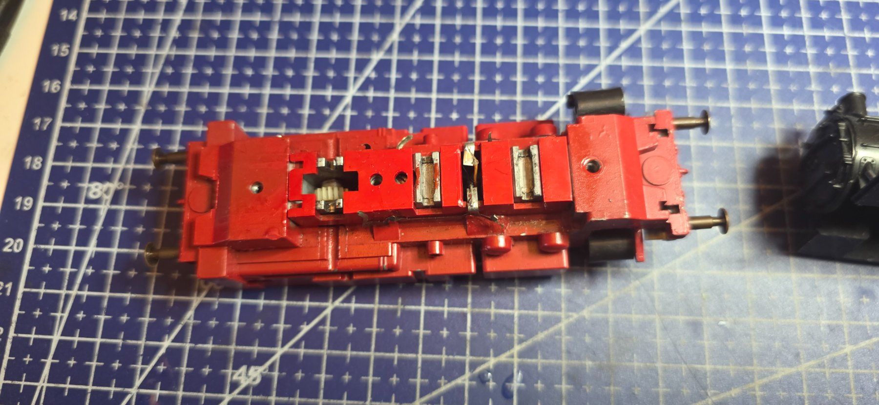 Roco Modellini di ferrovie: Roco Dampflok H0/DC motor defeckt – Usato da Hochfelden venduto da Danizh0 3