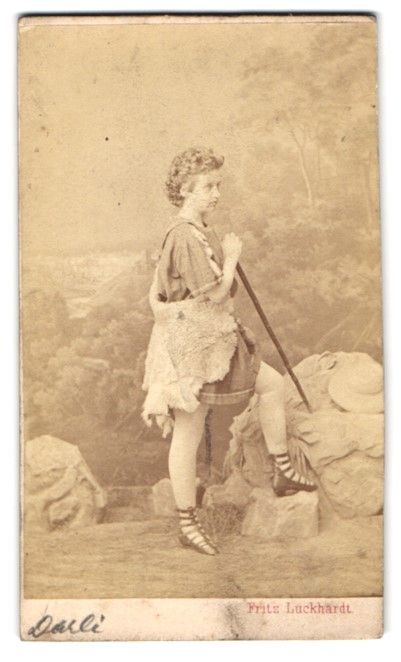Fotografie & Manifesti: Fotografie Fritz Luckhardt, Wien, junger – Usato da Berlin venduto da bartko-reher