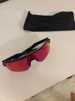 Oakley Sportbrille mit Schutzbeutel