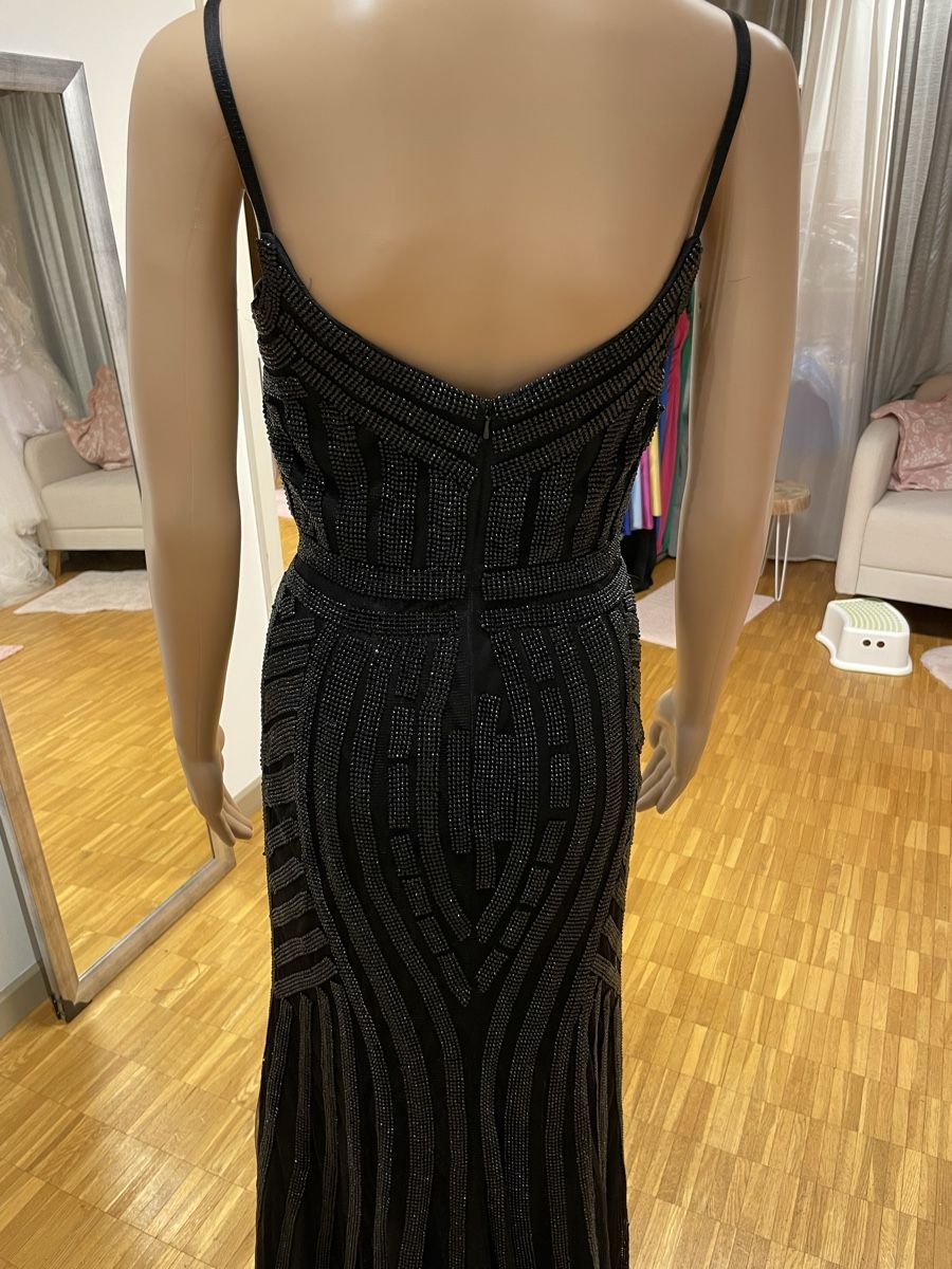 Vestiti: Abendkleid lang schwarz Perlen bestickt Grösse 36 – Nuovo (secondo la descrizione) da Appenzell venduto da mir_rqn6 2