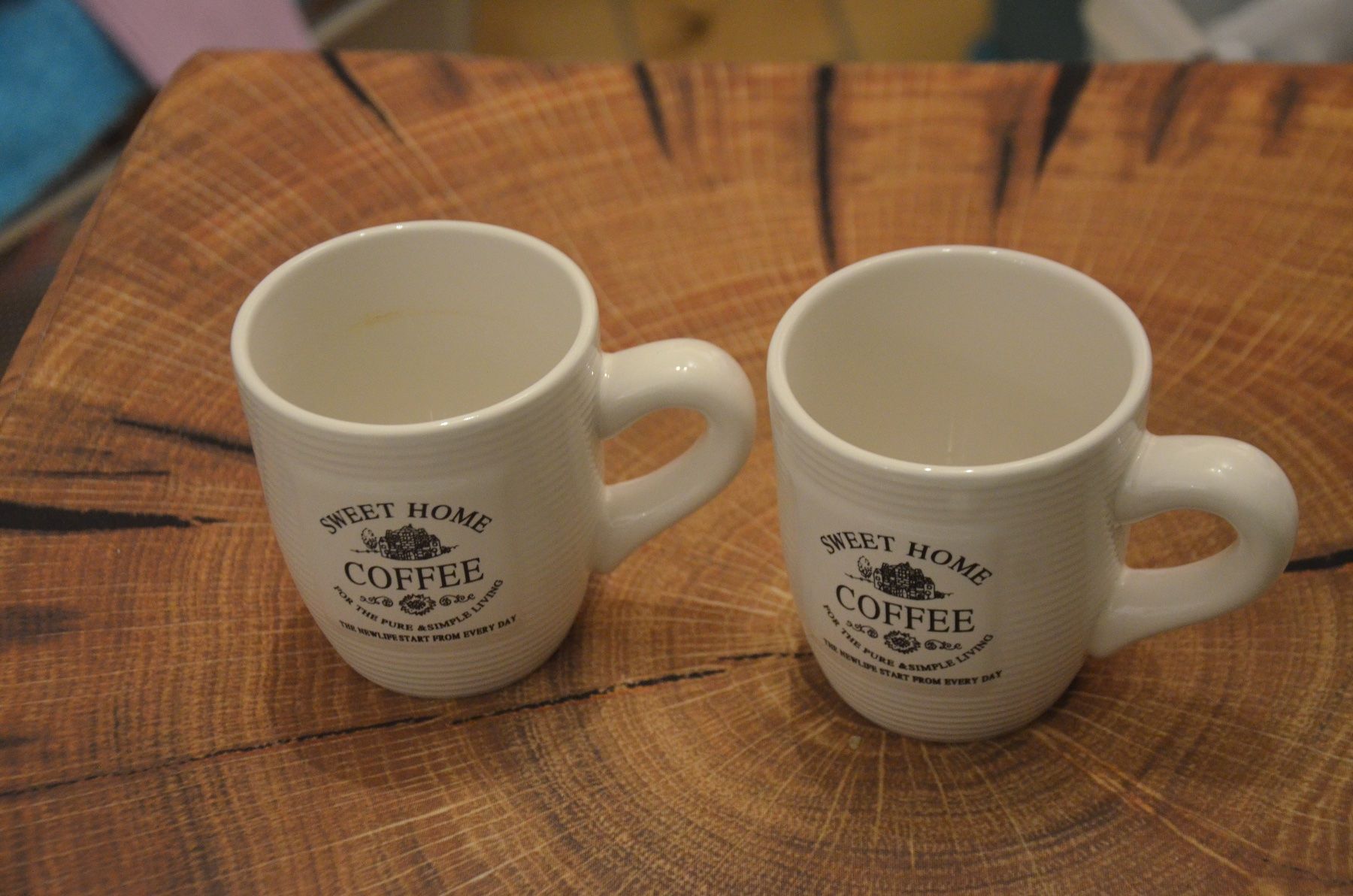 Tazze: 2 STUCK TASSE – Usato da Chiasso venduto da Dolly015