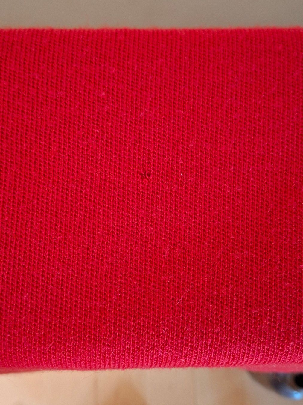 Lacoste Pullover & Sweatshirts: Roter Lacoste Pullover - Grösse 7 – Gebraucht aus Weiningen ZH von Annakatharina 2