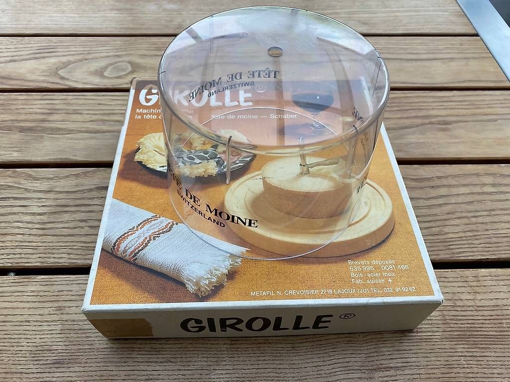 Elettrodomestici da cucina: Girolle Käseraspel – Usato da küssnacht am rigi venduto da Daot 1