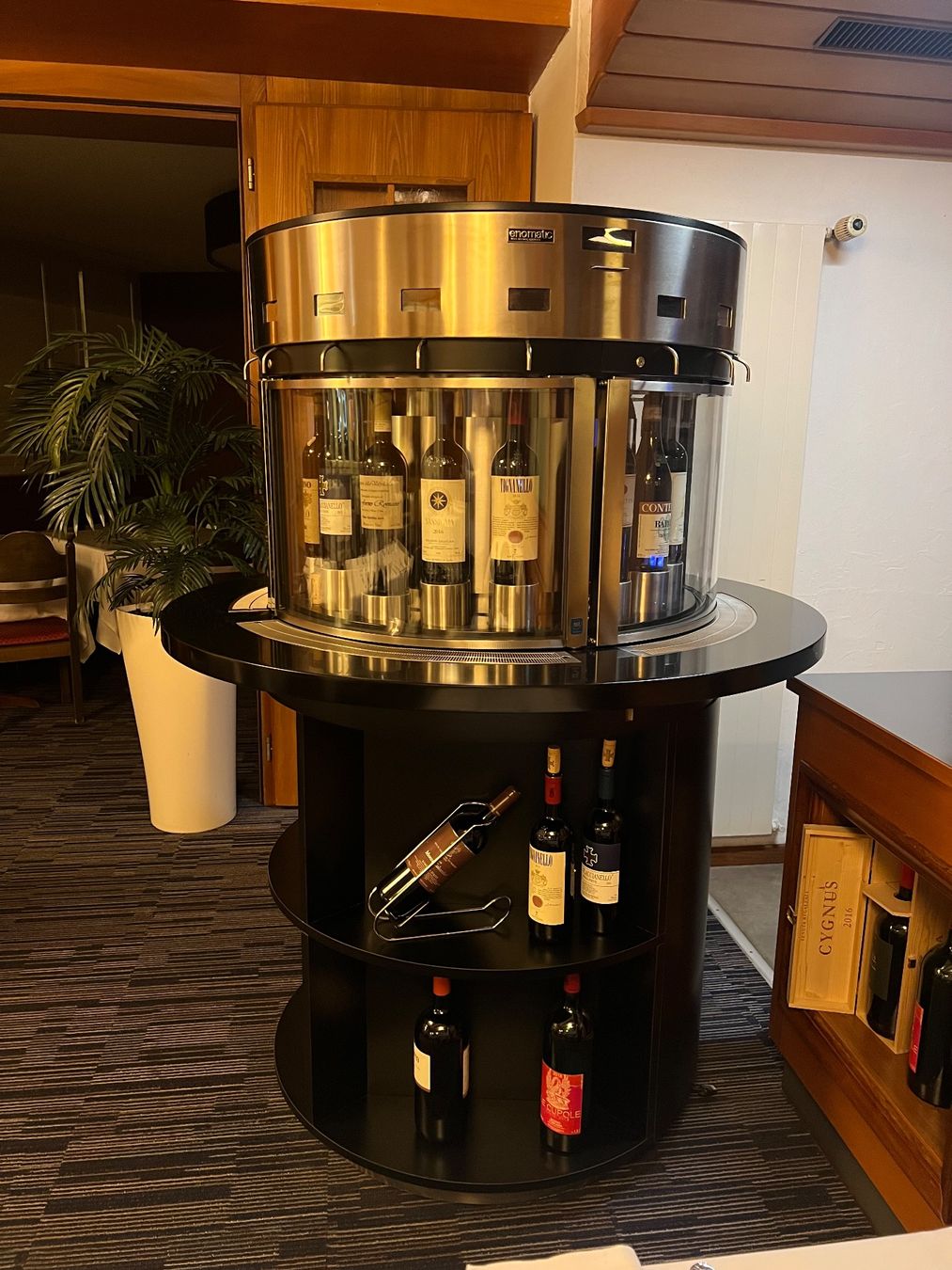 Cucine complete: Enomatic Wein - Kühlschrank mit 16 Flaschen – Usato da Wohlen AG venduto da dis_vy66