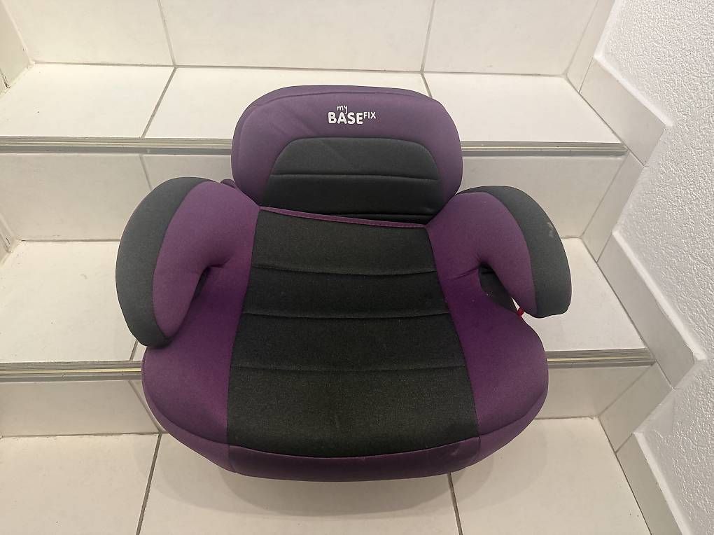 Poltrone: Kindersitze violett und schwarz – Usato da Kriens venduto da mic_bv7y 1