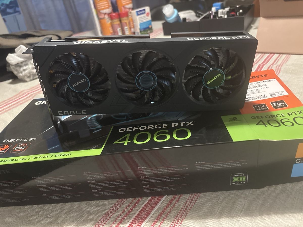 Nvidia Schede grafiche: Gigabyte RTX 4060 8GB – Usato da Knonau venduto da Pittpaddy1