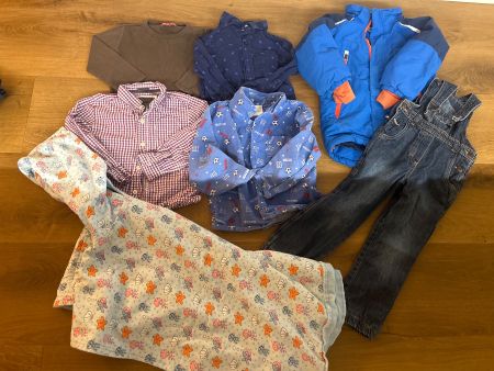 Kleiderpaket Gr 98/104 Winterkleider
