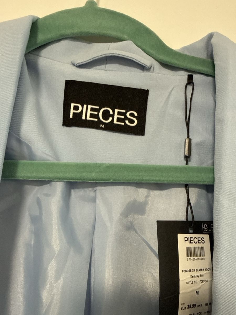 Pieces Giacche: Stylish Blue Blazer - Perfect for Spring! Size Medium. – Nuovo (secondo la descrizione) da Effretikon venduto da lio_gjr8 1