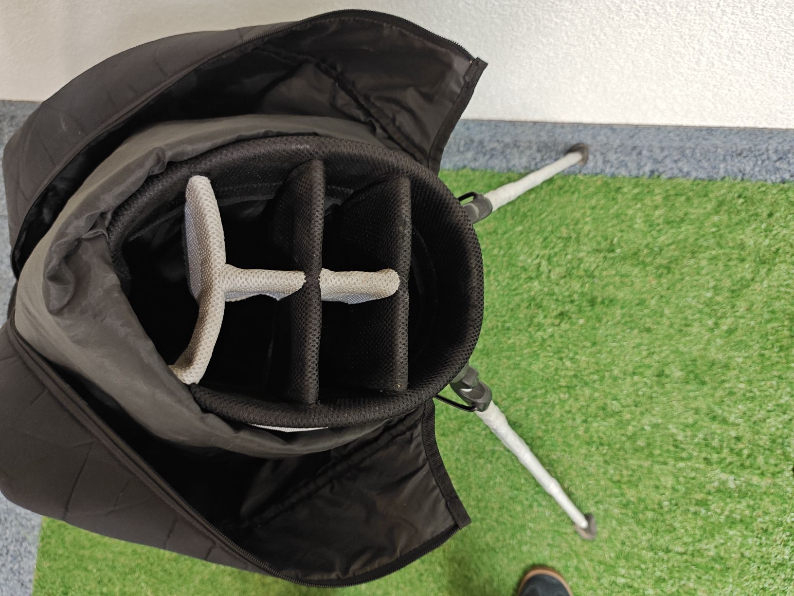 Adidas Borse: Adidas Golfbag – Usato da Uerikon venduto da Chreggus_Golfshop 1