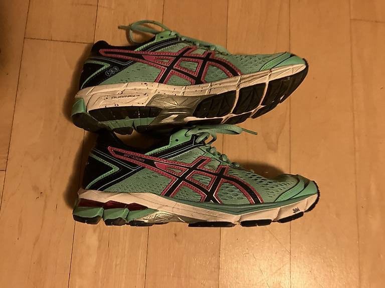 Asics Scarpe da donna: Laufschuhe Asics GT-1000 – Usato da Schwerzenbach venduto da lith7 1