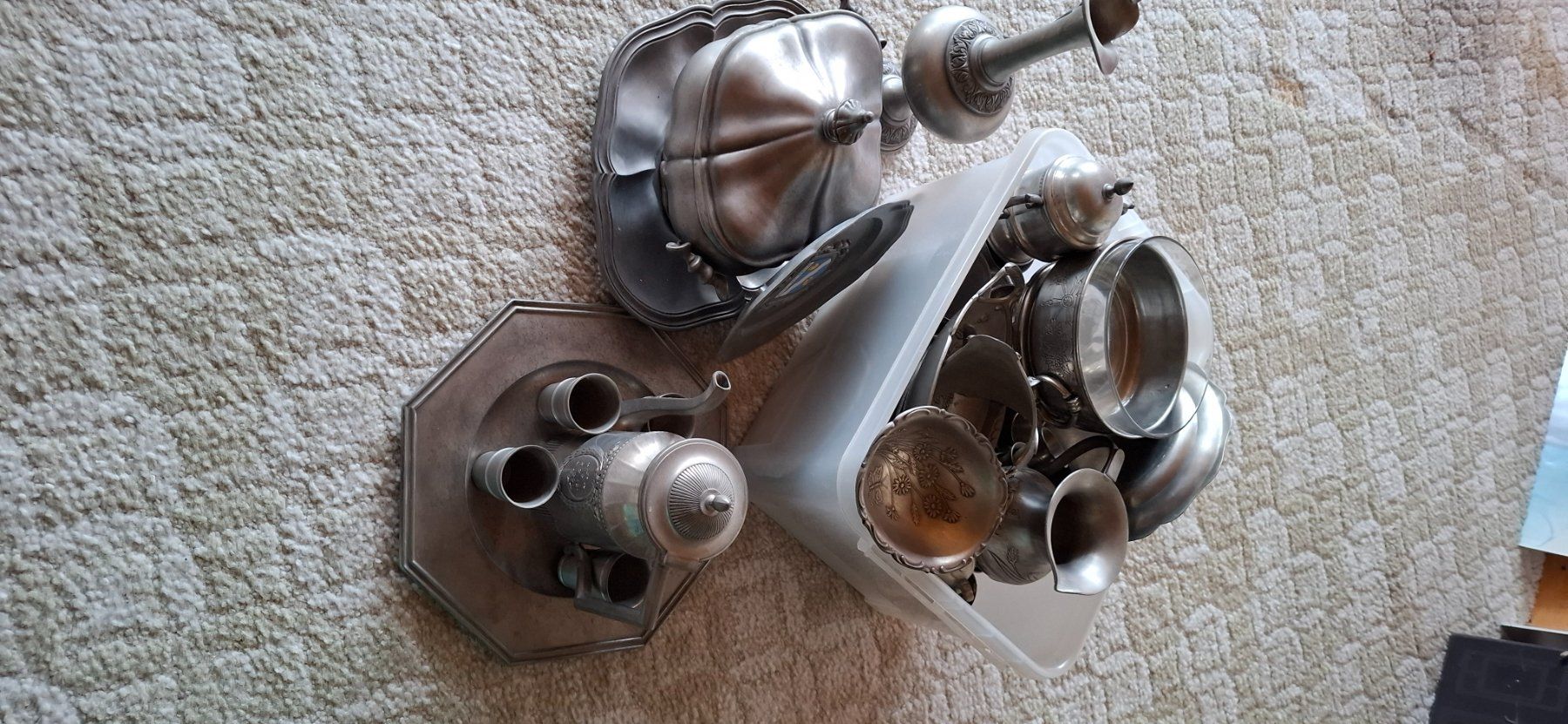 Tutte le decorazioni: etain lot – Usato da Champagne venduto da Lamar0