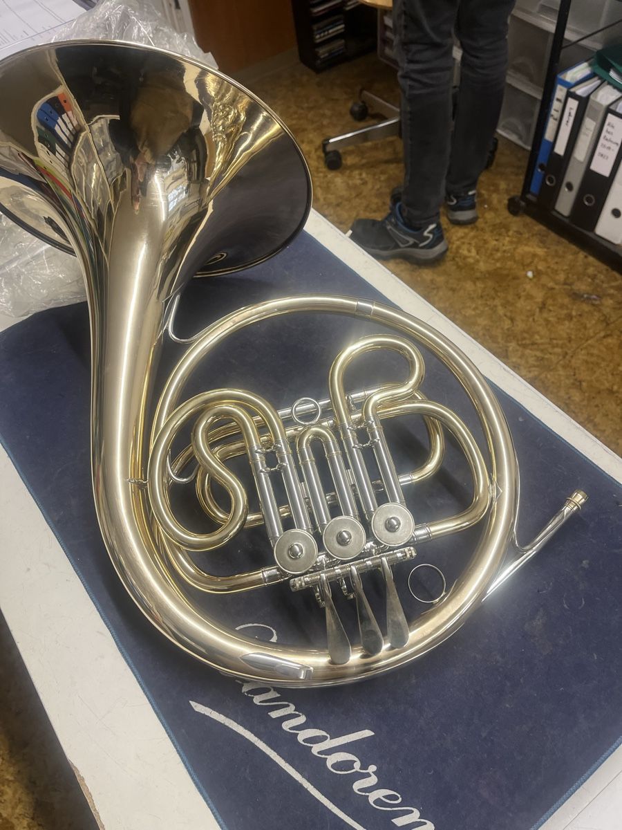 Strumenti musicali: Waldhorn Baith Stuttgart in Bb – Usato da Burgdorf venduto da kla_r5tf