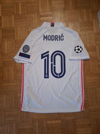 Real Madrid Heimtrikot 20/21 #10 Modric in Grösse L