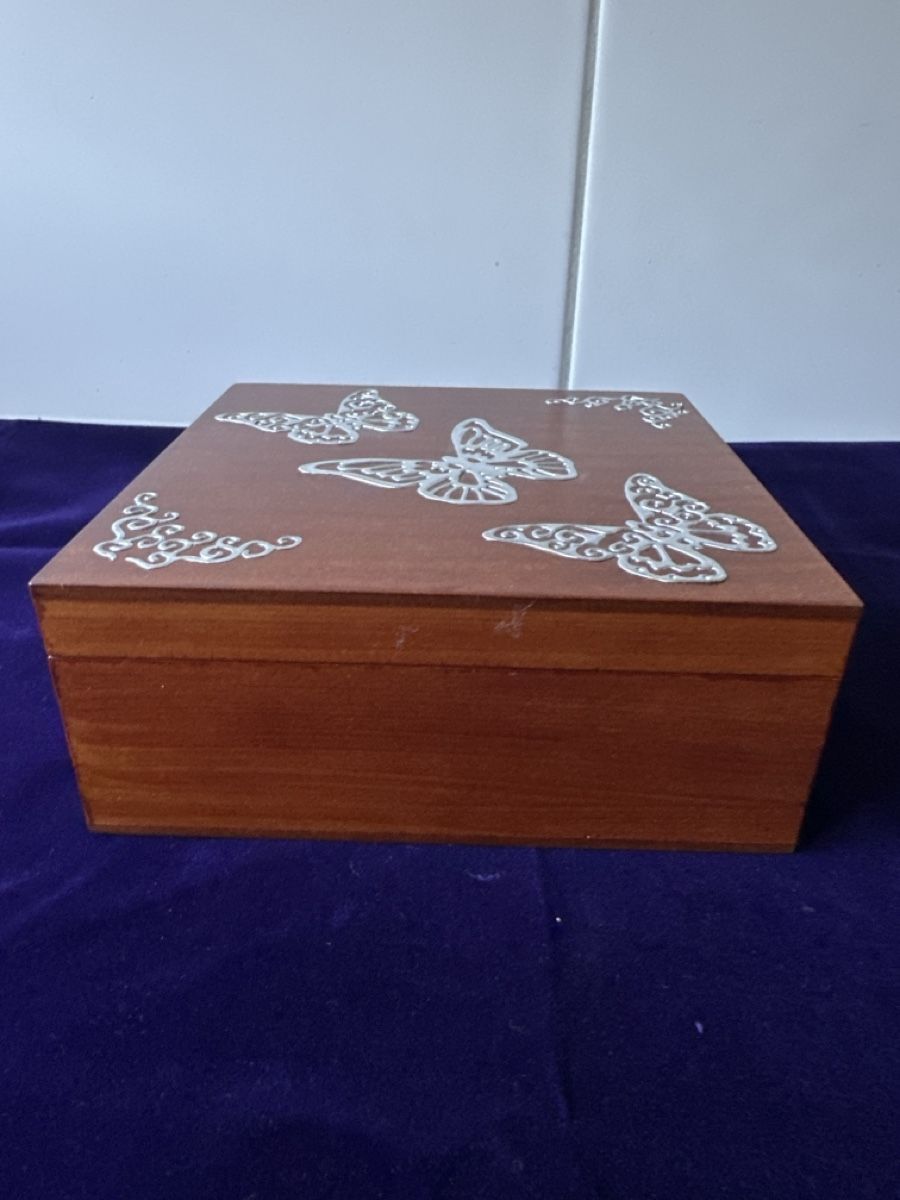 Coffrets à bijoux: Schmuckschatulle Schatulle Holz Etui mit 9 Fächern – D'occasion à Zürich par Chaeffeler 1