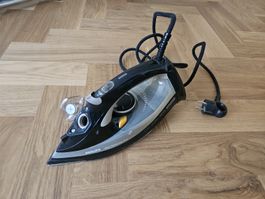 philipps Azur Performer Plus Dampfbügeleisen GC4527/00