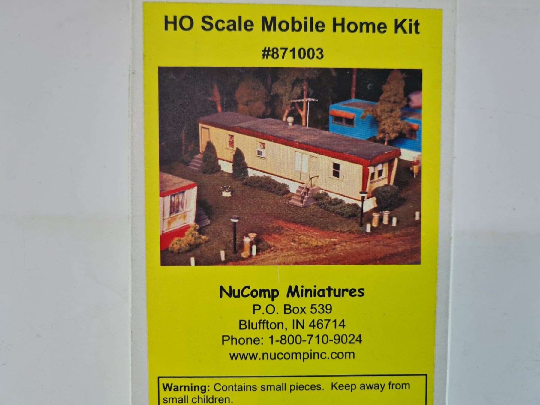 Modellini di ferrovie: NuComp 871003 Mobile Home Kit H0 1:87 – Nuovo (secondo la descrizione) da Blumenstein venduto da Funicorn