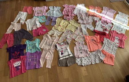 Paket Baby-/Kinderkleider Grösse 62/68