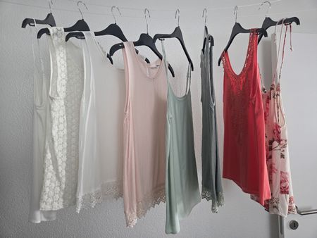 Set von 7 Damen Tops in verschiedenen Farben Grösse S/36