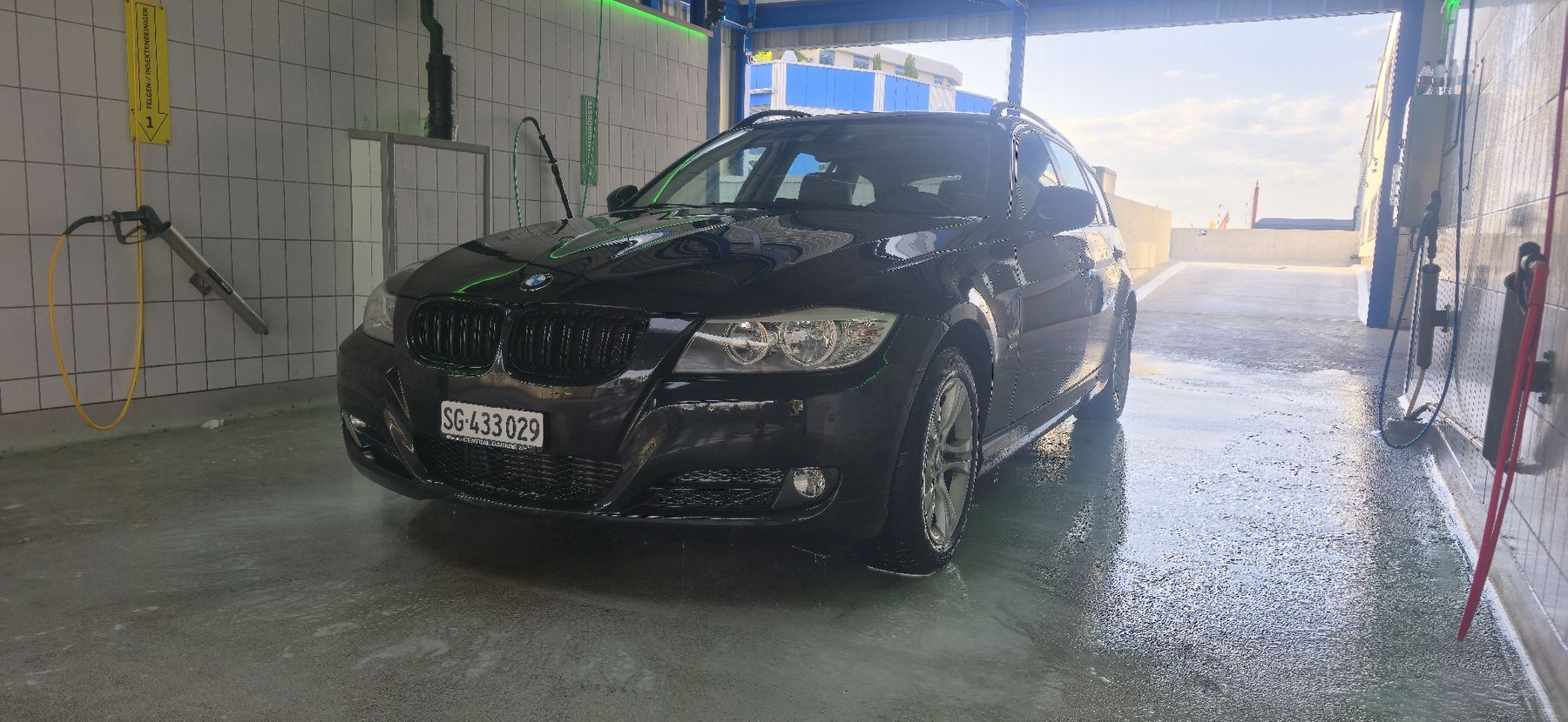 BMW Autos: bmw 320 xdriwe – D'occasion à Wil SG par tot_jl8b 1