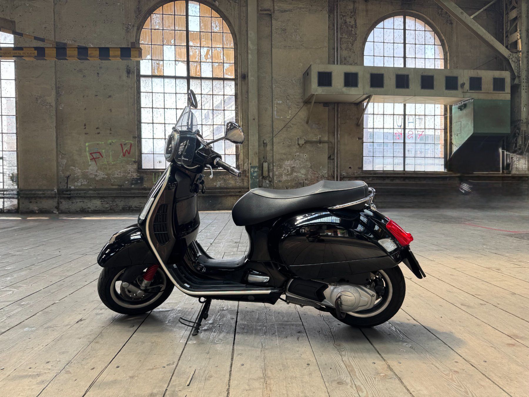 Vespa Scooter: Vespa GTS Super 125 - Mit Extras – Usato da Winterthur venduto da buscarov