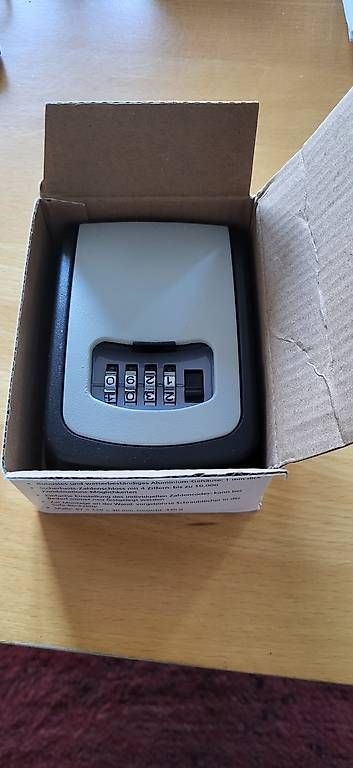 Cassapanche: Mini coffre 4 chiffres Xcase pour clé caché – Usato da Versoix venduto da Lc.1 2