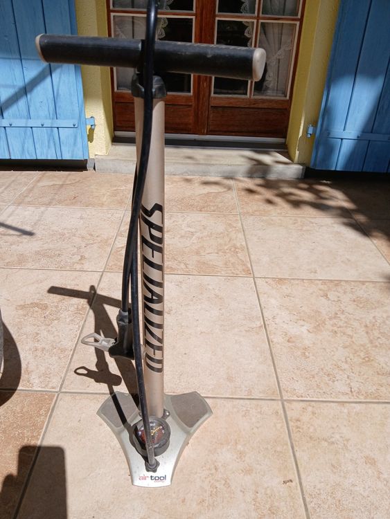 Biciclette: Vélo en alu pour ado – Usato da Chavannes-Forts venduto da roquebrune 8