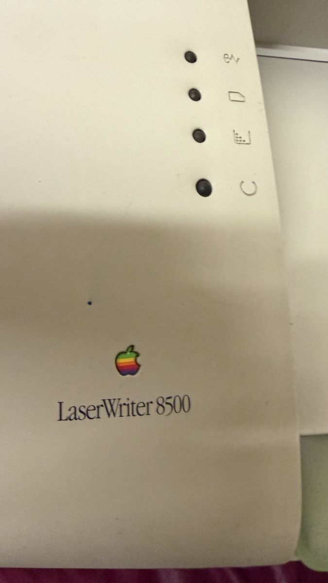 Stampanti: Apple LaserWriter 8500 Imprimante Laser A3 – Usato da Lausanne venduto da Bazaille 1