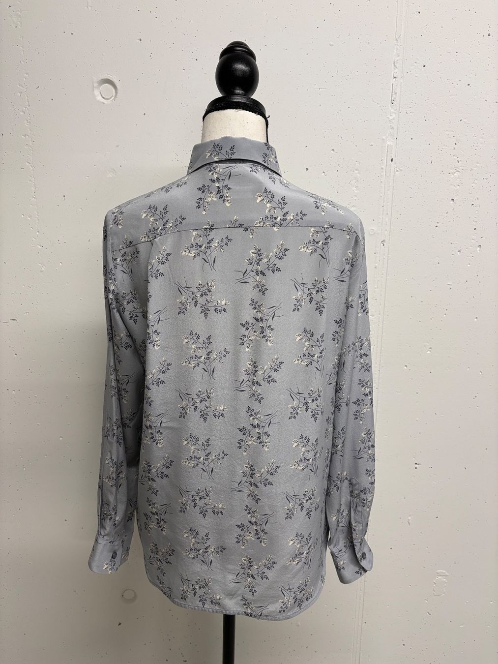 Max Mara Blusen: Weekend Max Mara Seidenbluse 36 gemustert hellblau – Neu (gemäss Beschreibung) aus Regensdorf von secondchancefashion 3