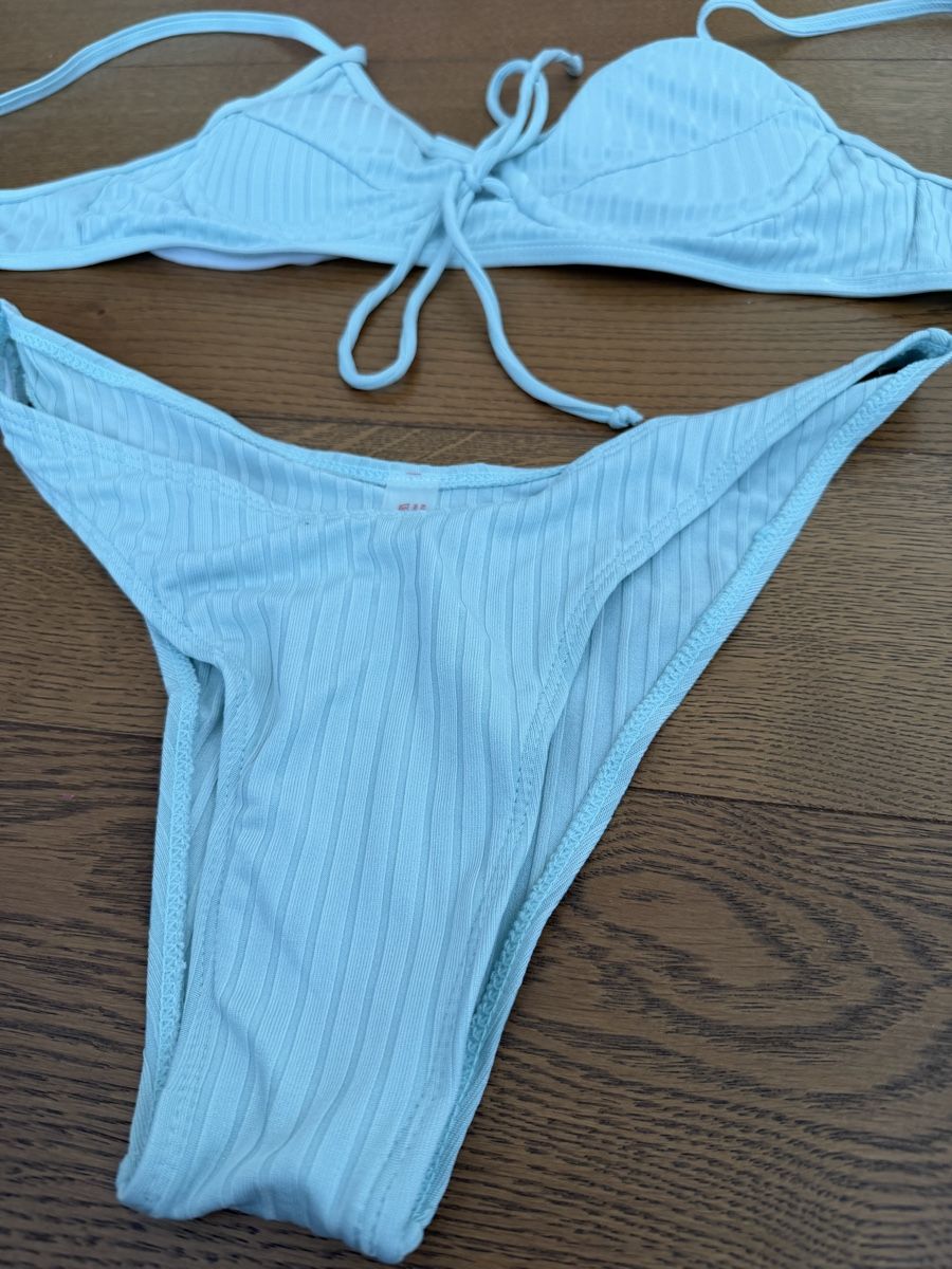 Costumi da bagno & Bikini: Neuer, hellblauer Bikini mit Rippmuster, Grösse M – Nuovo (secondo la descrizione) da Bassersdorf venduto da Sandy456 1