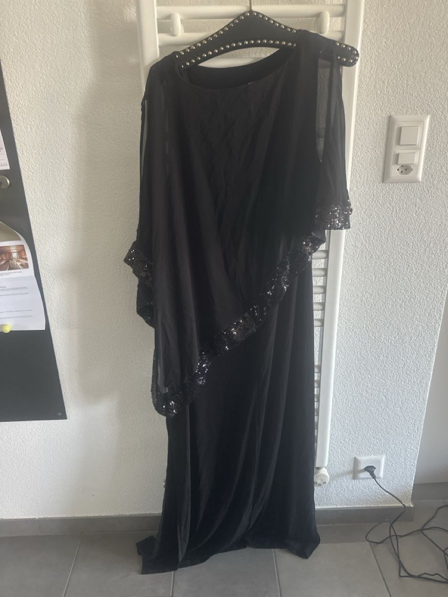 Robes: Langes Kleid mit Pailletten – Neuf (Voir description) à Walperswil par Debjj 1