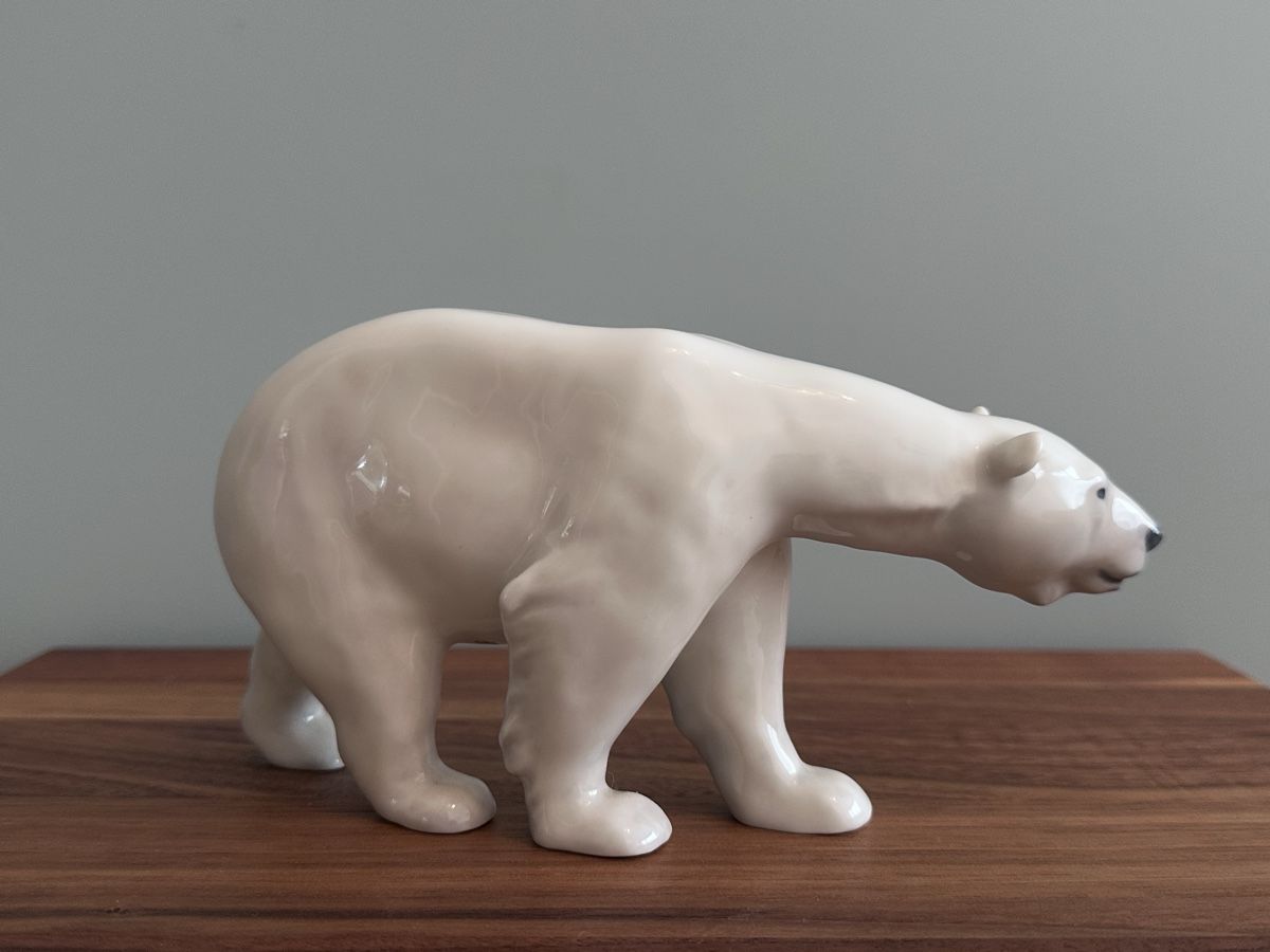 Royal Copenhagen Figuren: Royal Copenhagen Eisbär – Gebraucht aus Zürich von Ddechkovd